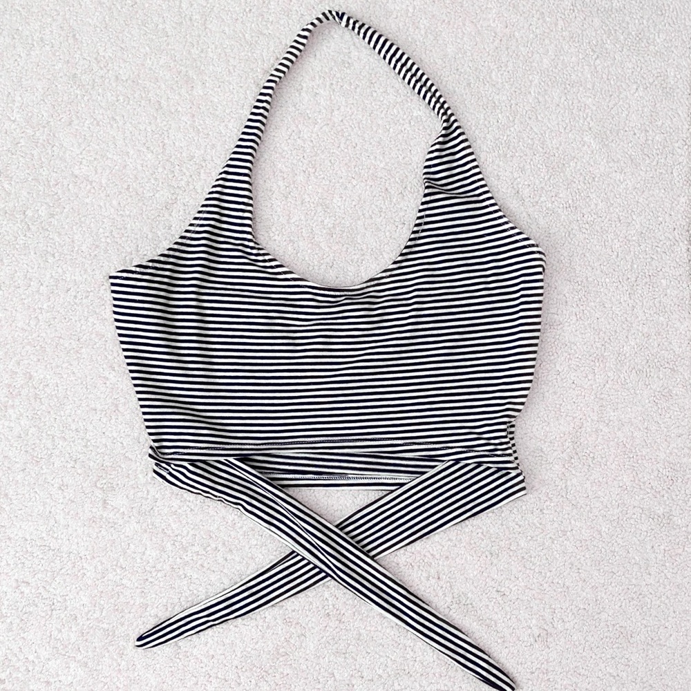 Charlotte Russe Women Contemporary Crop Top Size Medium